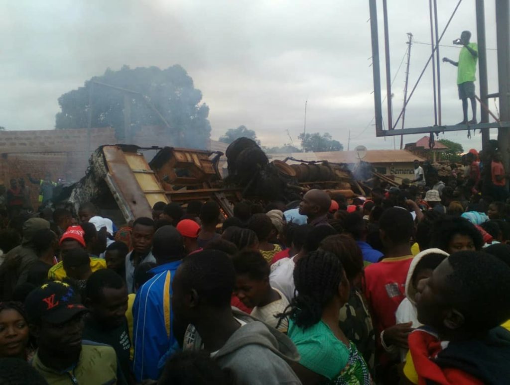 Kongo central : un accident cause une trentaine de morts et seize blessés.