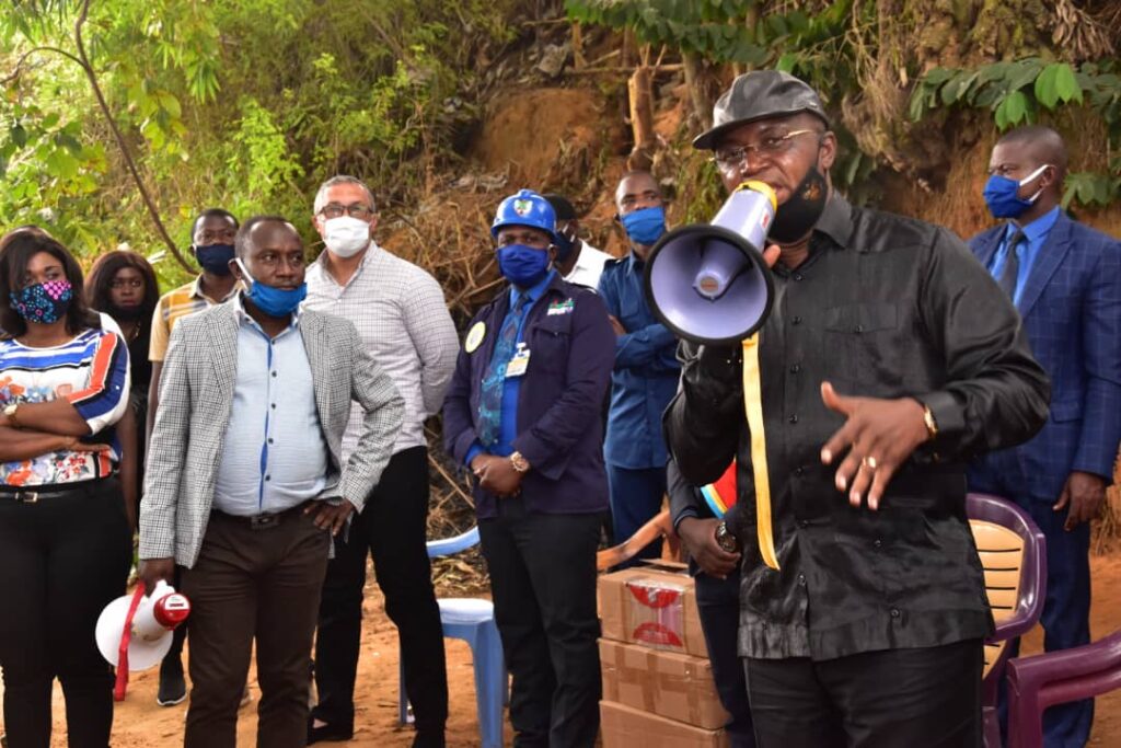 Gentiny Ngobila Mbaka palpe les réalités de camp luka.