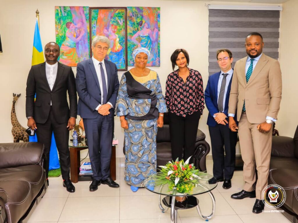 RDC : Eve Bazaiba a conféré avec les Ambassadeurs de la France et de Pays-Bas.