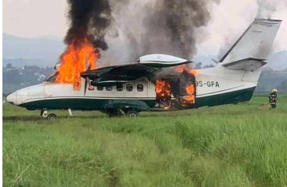Urgent: Un Avion vient de prendre feu lors de son décollage.